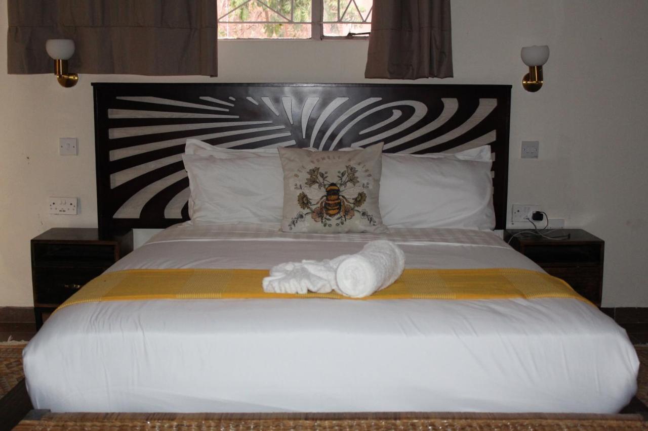 Rivermews Hotel And Spa Маун Екстер'єр фото